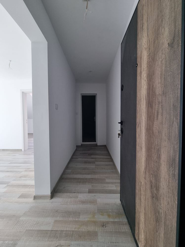 Světlý a moderní byt ve výborné lokalitě – kombinace komfortu, přírody a mořské atmosféry