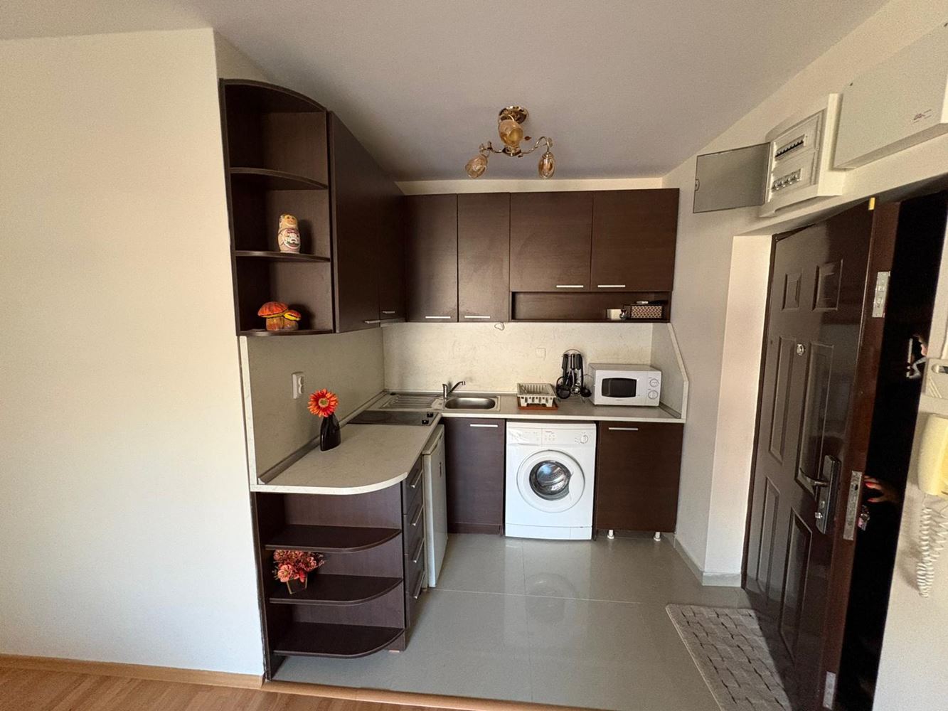 Prostorné studio v srdci Starého města Pomorie – jen pár kroků od moře