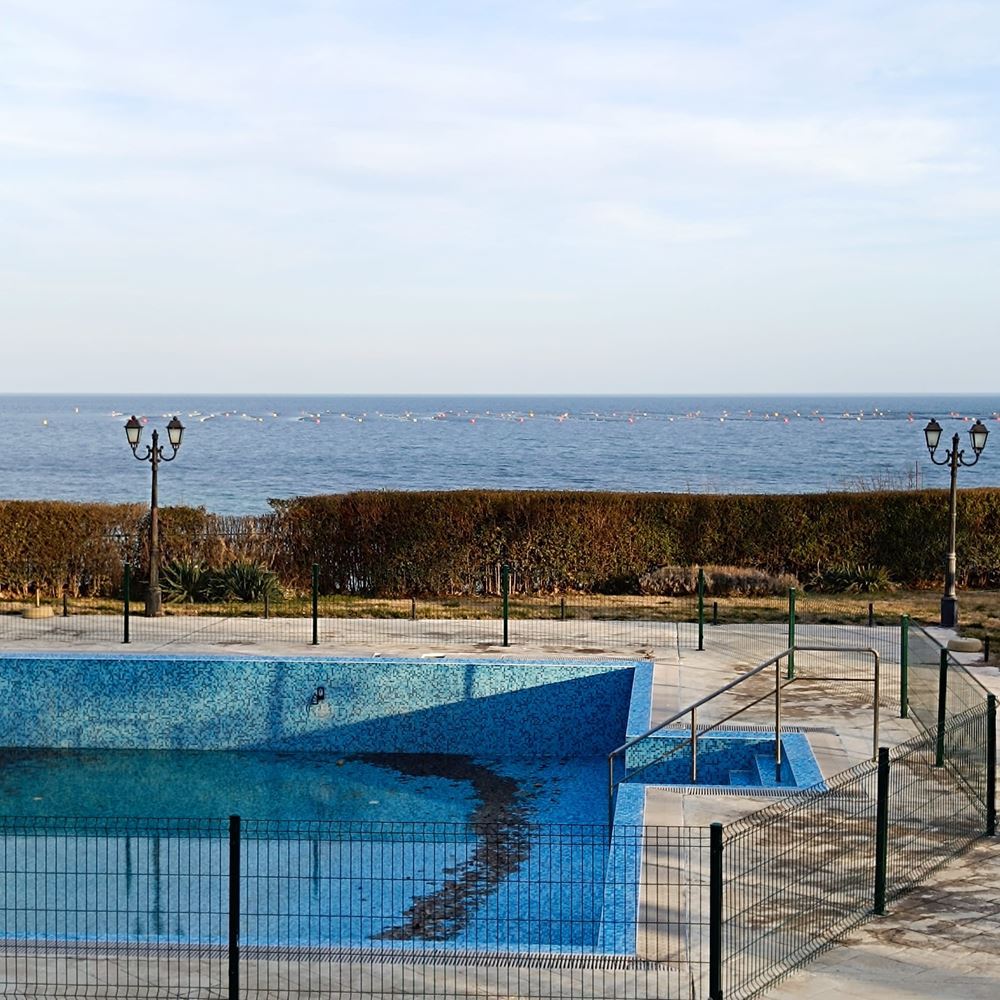 Apartmán s jednou ložnicí v první linii v Ravdě s panoramatickým výhledem na moře