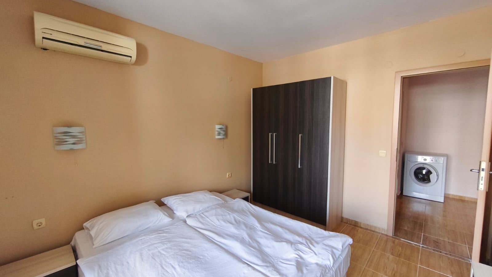Prostorný apartmán se dvěma ložnicemi a výhledem na moře ve Sveti Vlas, 200 metrů od pláže