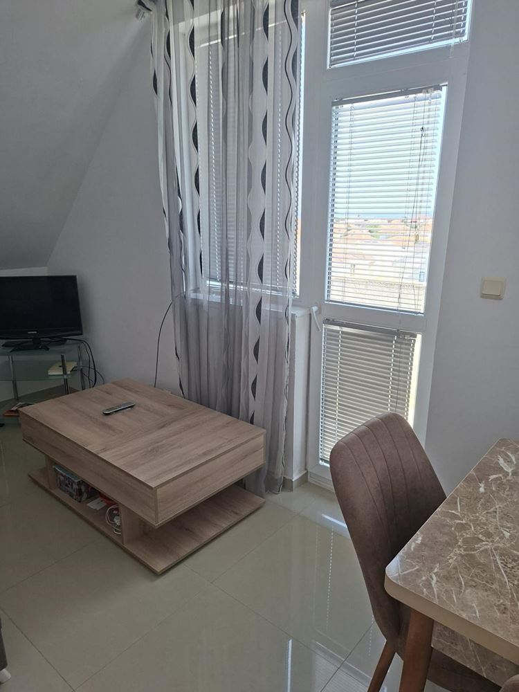 Panoramatický apartmán s jednou ložnicí a výhledem na moře v Ravdě – připraven k nastěhování