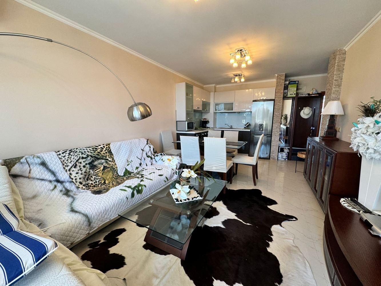 Stylový dvoupokojový apartmán v elitním komplexu v srdci Sveti Vlas