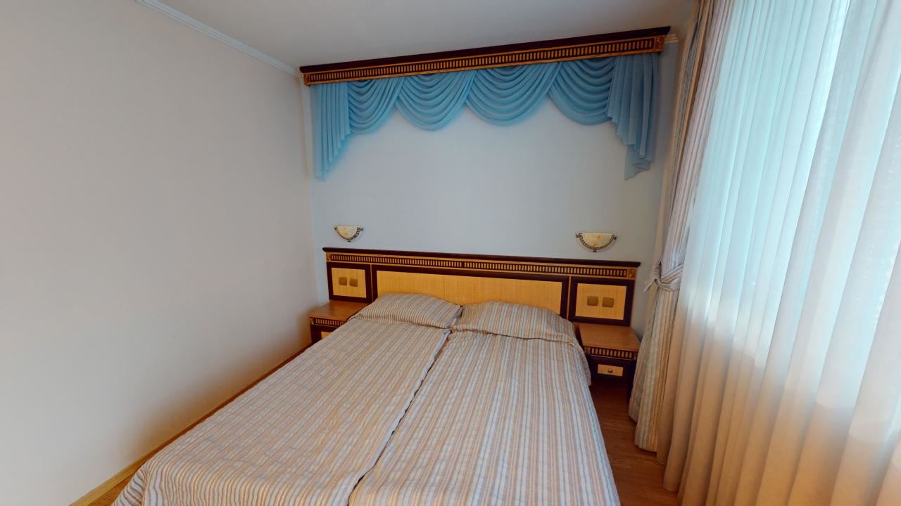 Panoramatický prostorný byt s jednou ložnicí na první linii moře v Elenite