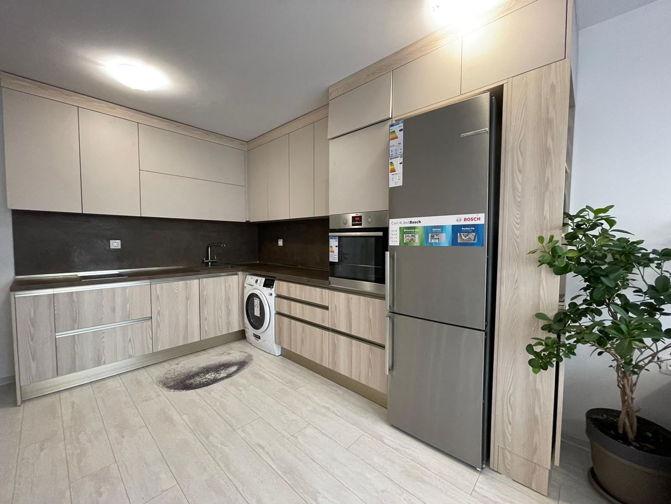 Zařízený apartmán s jednou ložnicí bez poplatku za údržbu v Sarafovu