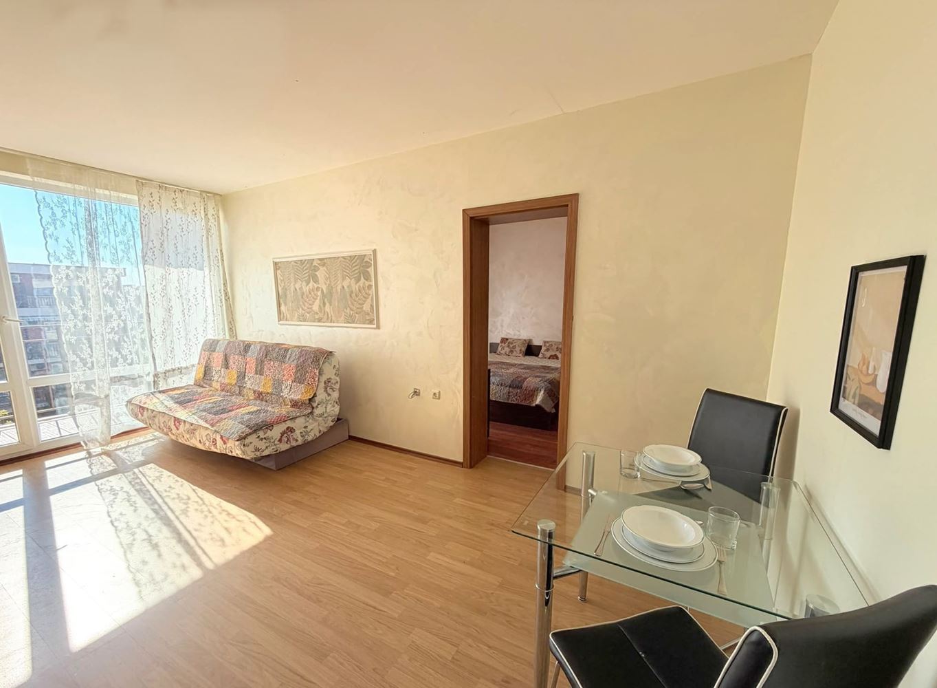 Světlý a teplý apartmán s jednou ložnicí u aquaparku v Sunny Beach – výborná investice k pronájmu