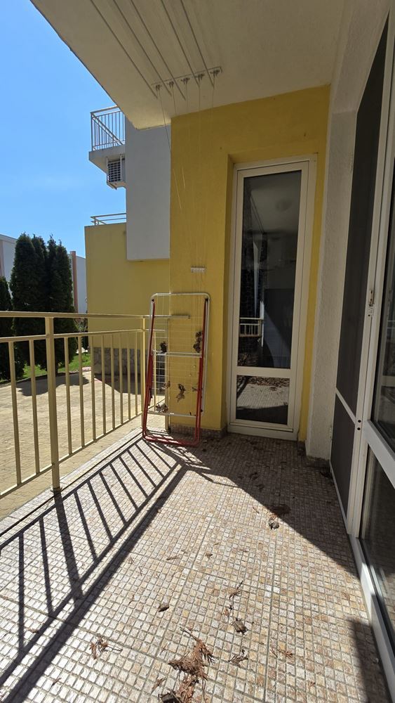 Stylový apartmán s jednou ložnicí v elitním komplexu ve Sveti Vlas – komfort, klid a celoroční pohodlí