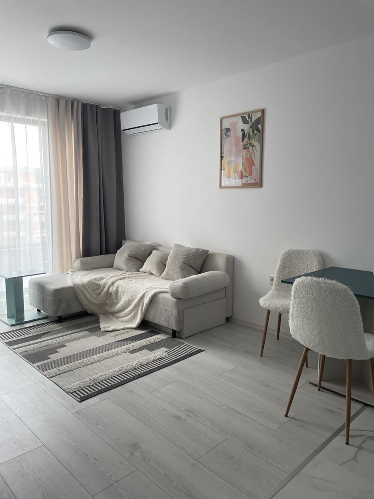 Útulný a funkční apartmán s jednou ložnicí v srdci Starého Města Pomorie