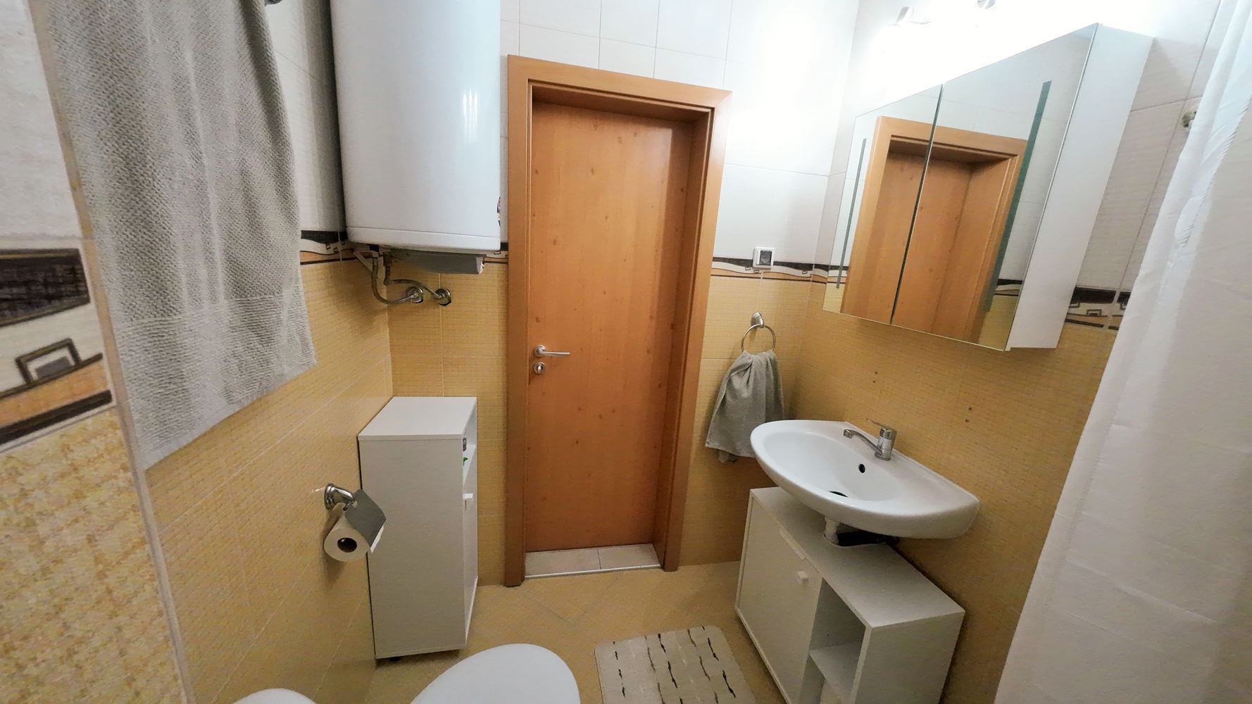 Útulný apartmán s jednou ložnicí na Slunečném pobřeží – komfort, prostornost a výborná poloha u moře