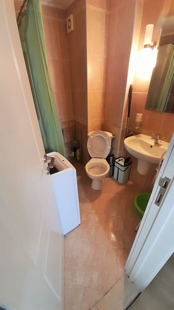Elegantní studio v prestižním komplexu na Slunečném pobřeží – výborná investice; plně připravené k nastěhování
