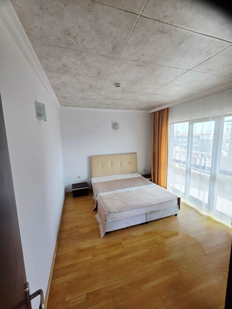 Byt s jednou ložnicí s výhledem na moře a starý Nesebar ve Sveti Vlas