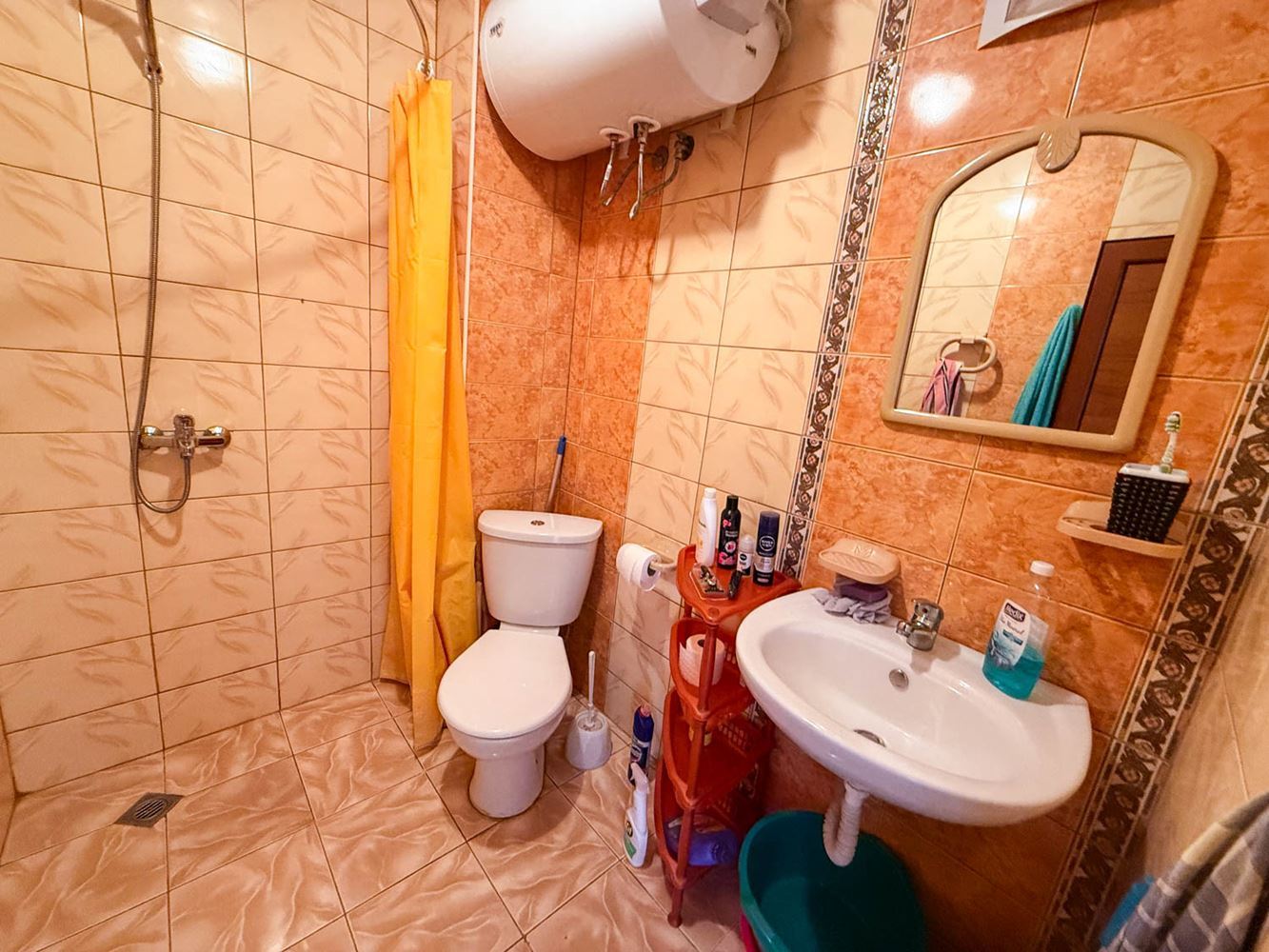 Sluneční pobřeží: útulný apartmán s jednou ložnicí s nízkým poplatkem za údržbu