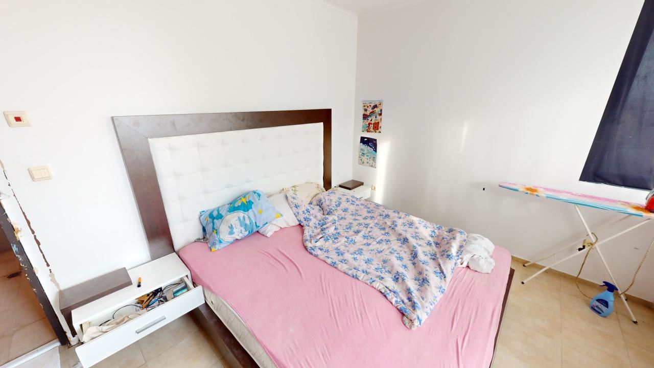 Prostorný byt se dvěma ložnicemi v blízkosti Slunečného pobřeží – moderní komfort a SPA vybavení po celý rok