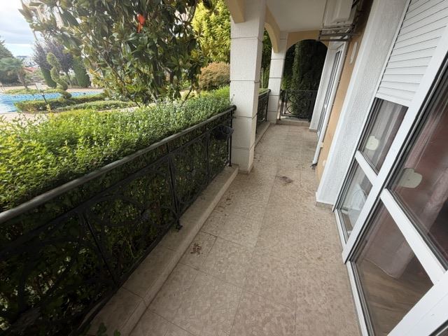 Prostorný apartmán se třemi ložnicemi v blízkosti moře a s vynikající infrastrukturou v komplexu