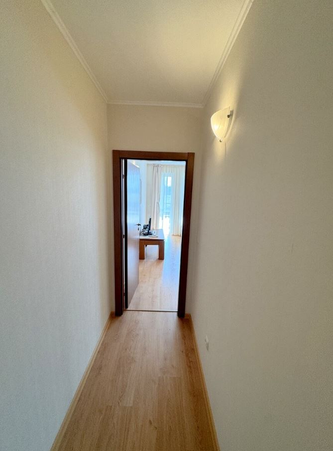 Dvouizbový apartmán s výhledem na moře v uzavřeném komplexu v Ravdě – 200 m od moře