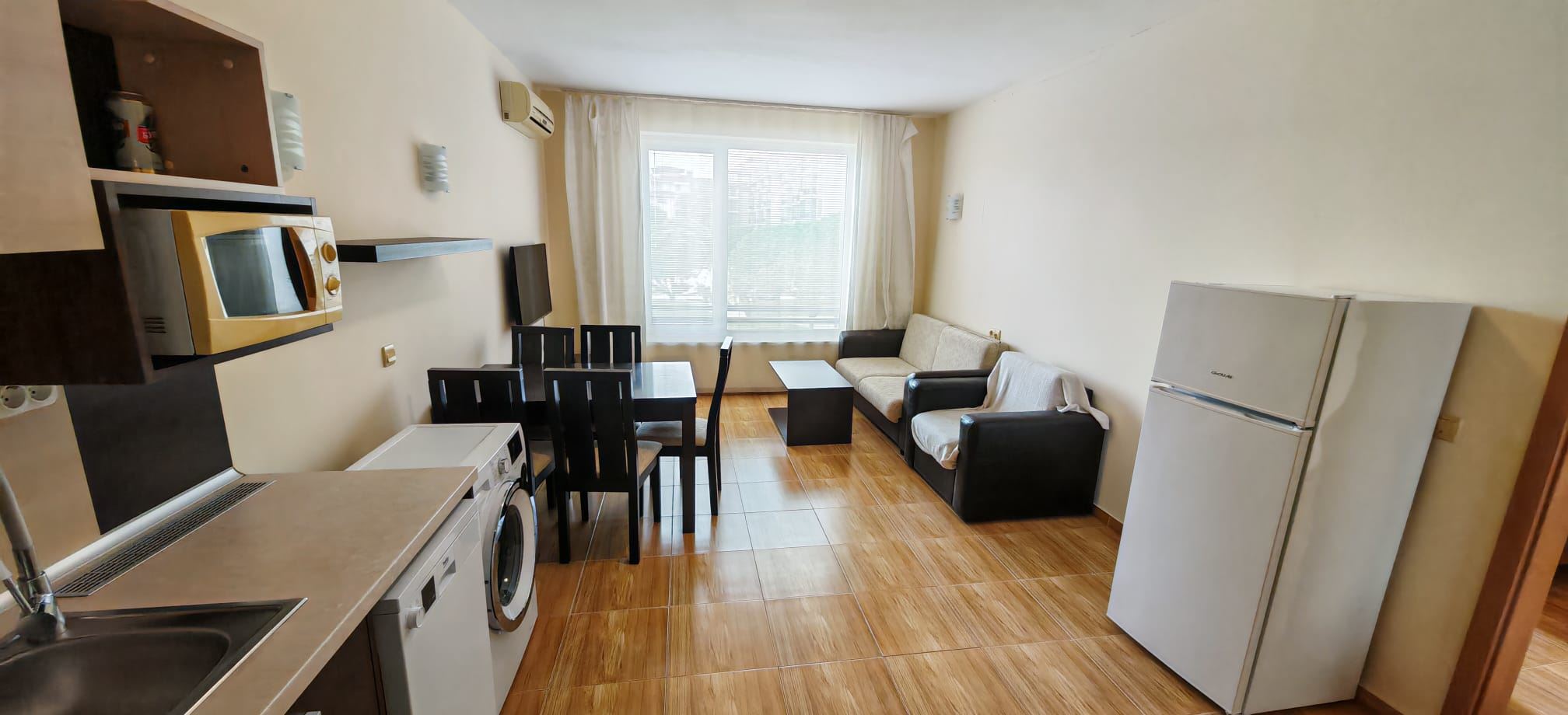 Prostorný apartmán s jednou ložnicí s výhledem na bazén v luxusním komplexu ve Sveti Vlas