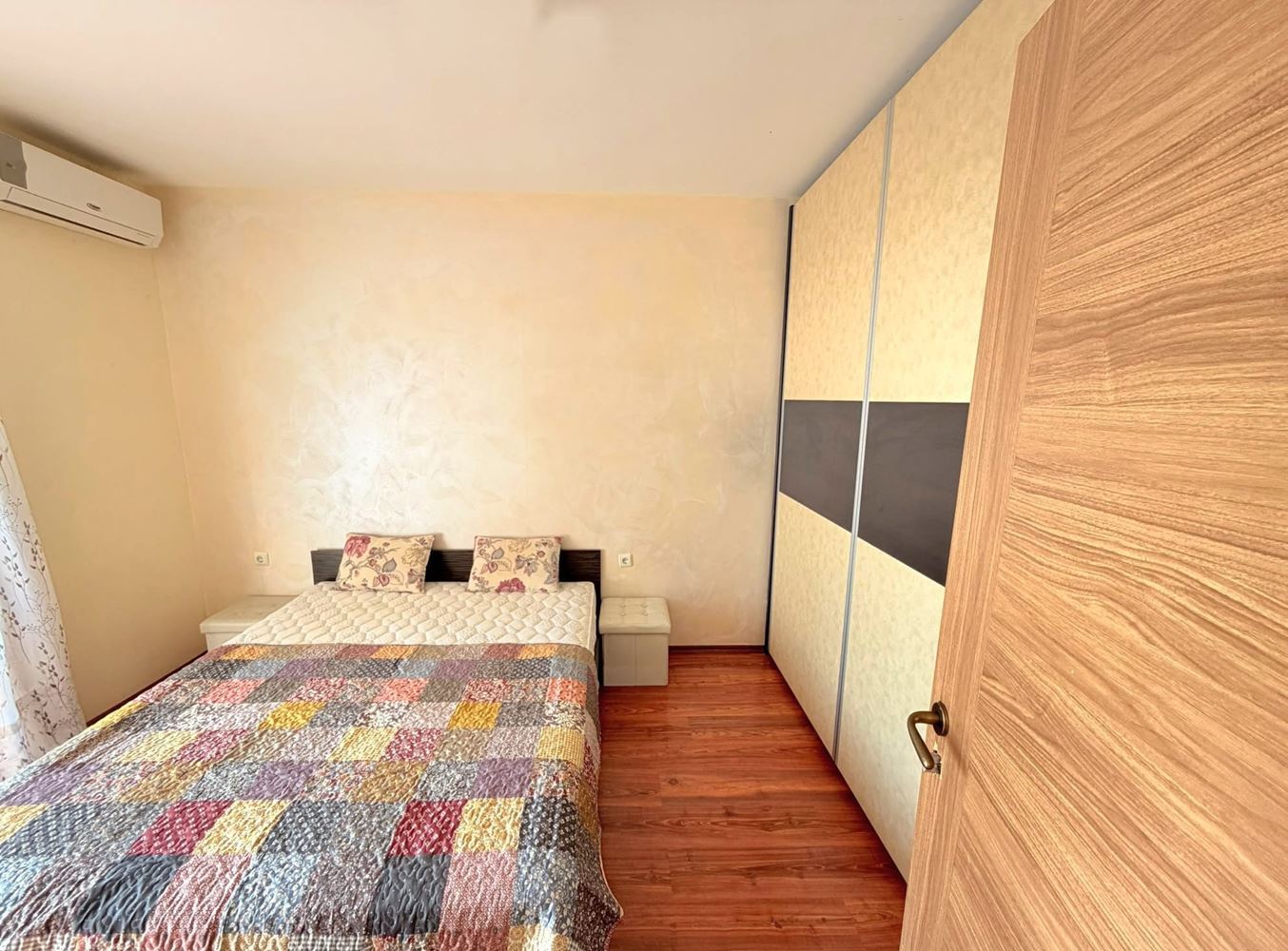 Světlý a teplý apartmán s jednou ložnicí u aquaparku v Sunny Beach – výborná investice k pronájmu