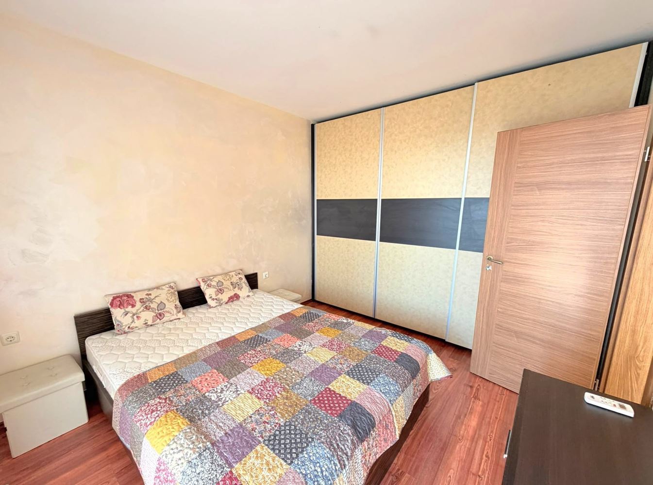 Světlý a teplý apartmán s jednou ložnicí u aquaparku v Sunny Beach – výborná investice k pronájmu