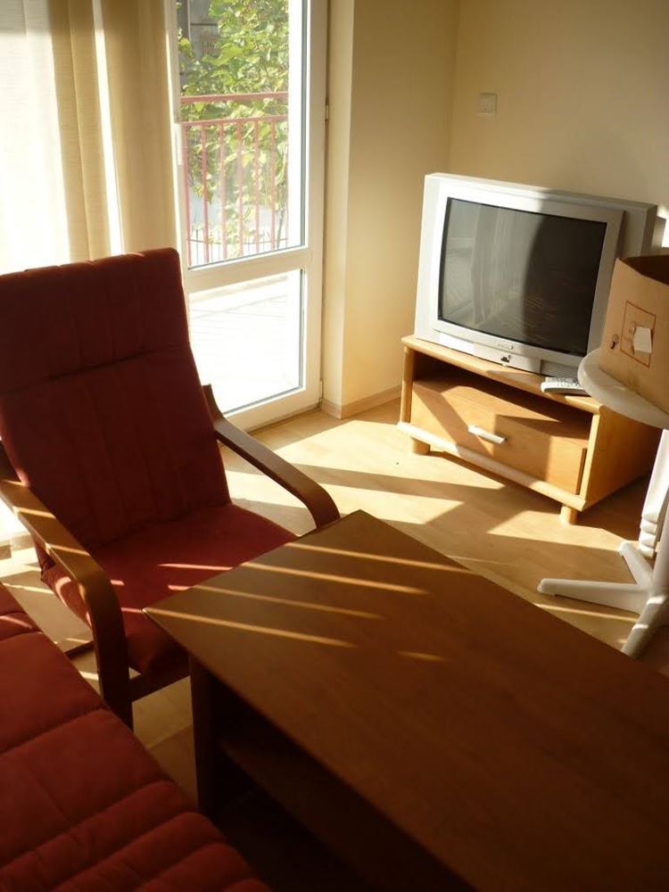 Plně zařízený apartmán s jednou ložnicí přímo u pláže s výhledem na moře v Elenite