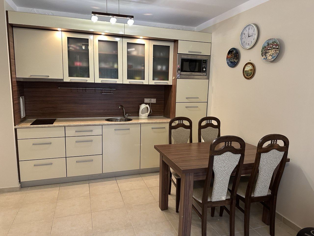 Apartmán s jednou ložnicí s nádherným výhledem v Pomorie – útulný domov u pobřeží