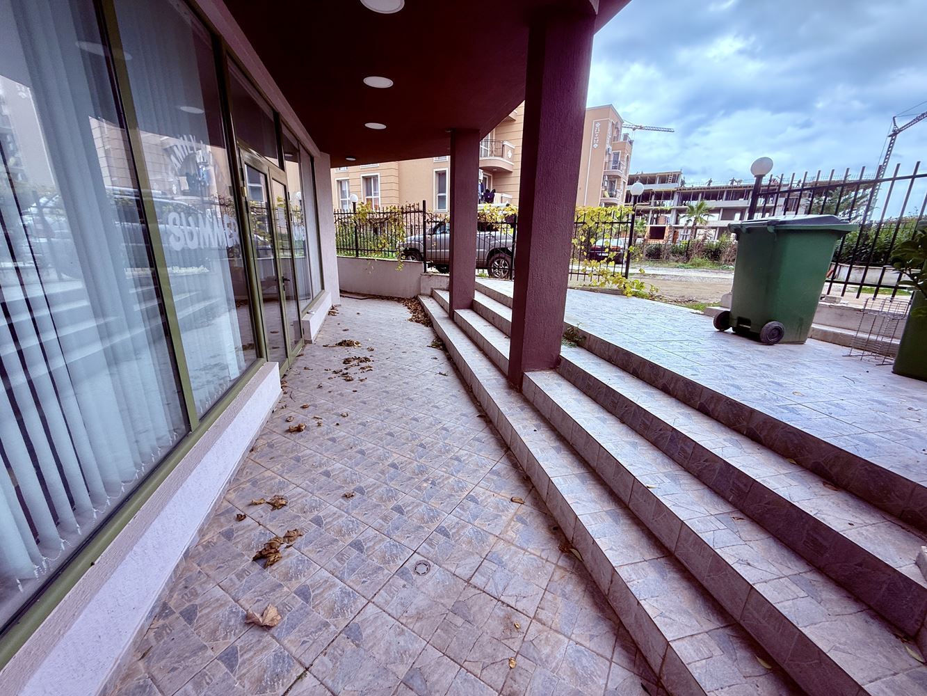 Prostorný byt s jednou ložnicí v klidné a atraktivní lokalitě v Ravdě