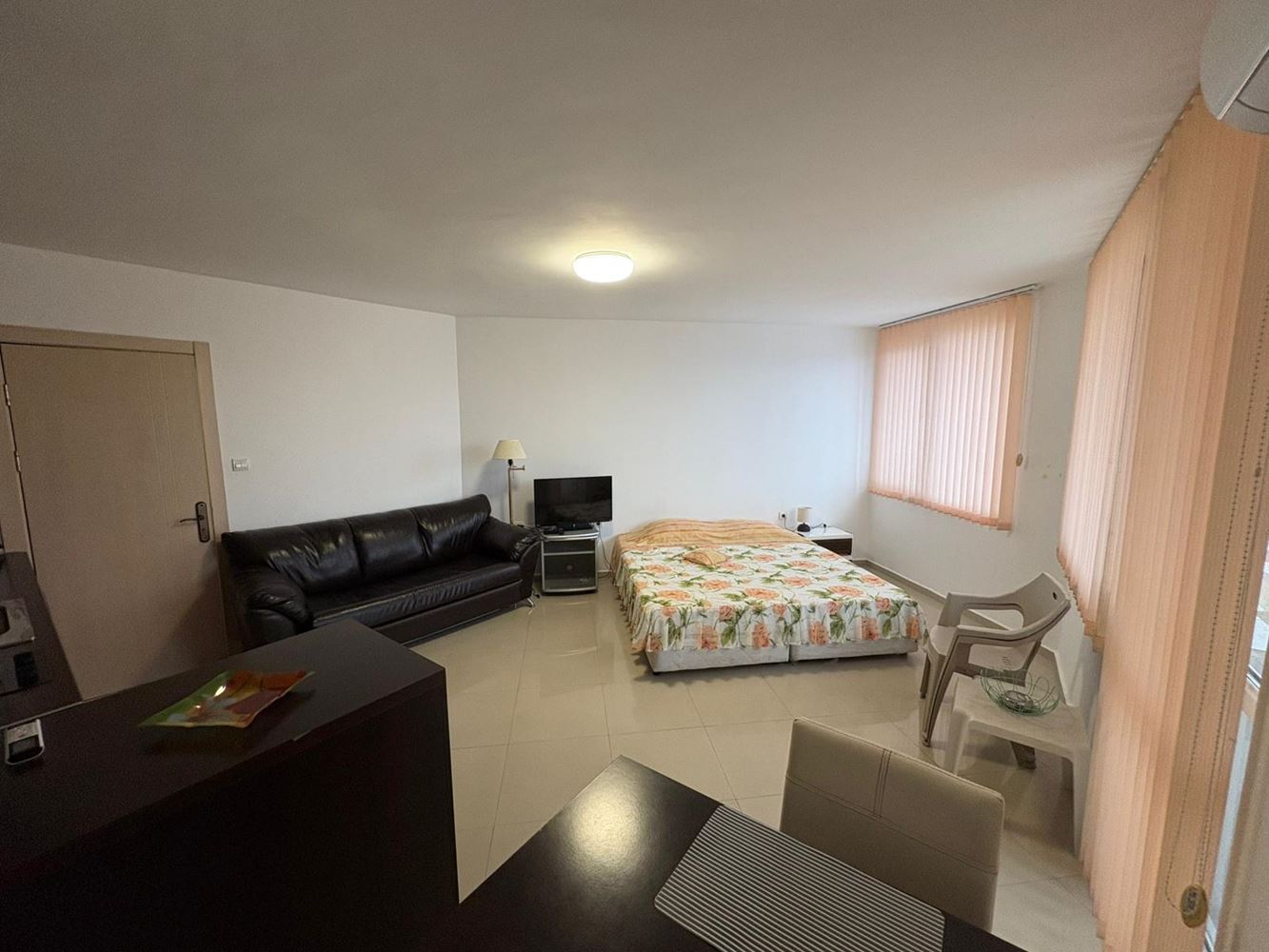 Zařízené studio v Pomorie – výborná lokalita, 400 m od moře a centra města