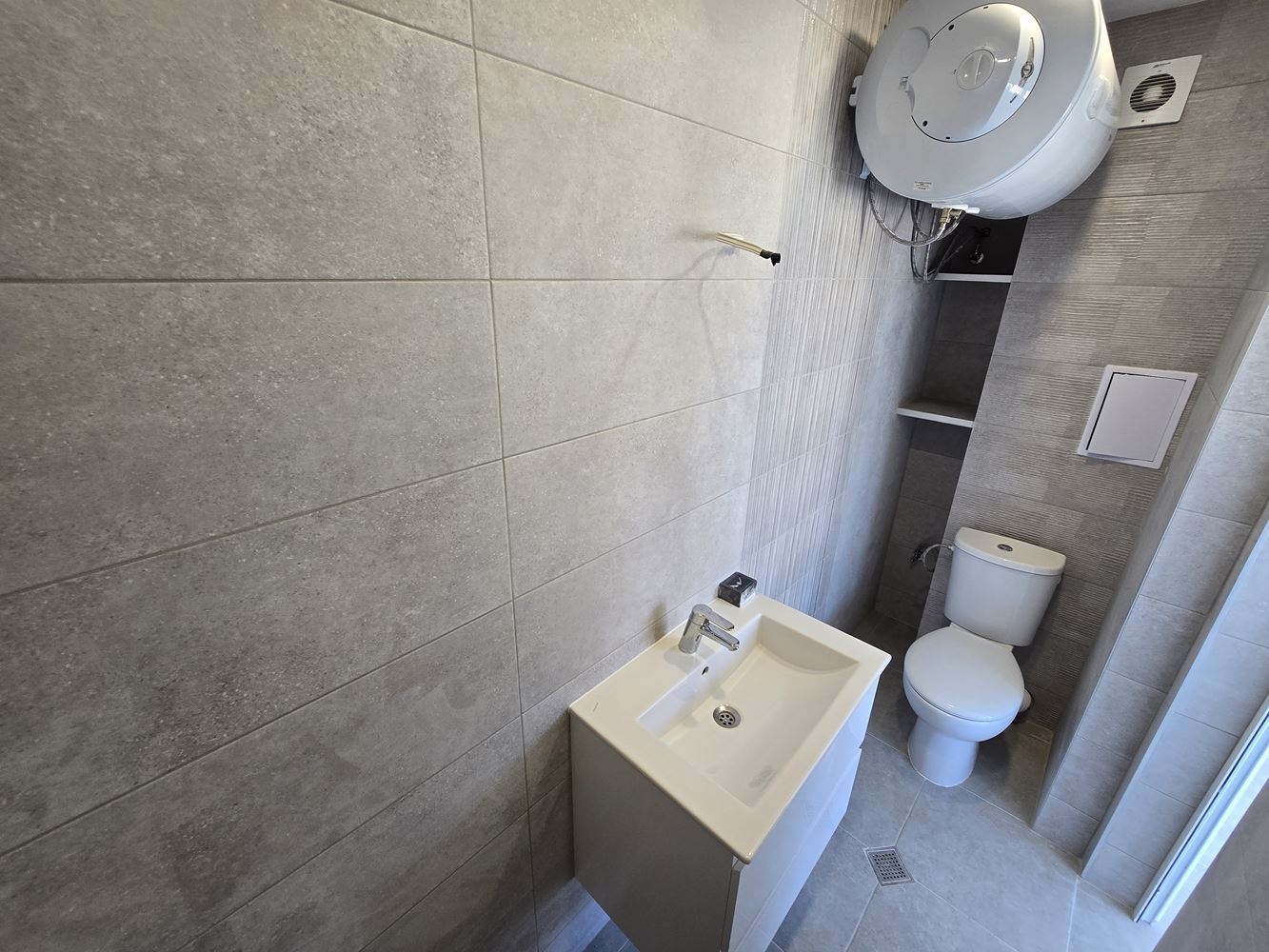 Studio s obrovskou panoramatickou terasou a nádherným výhledem v Nesebaru, čtvrť Černo More 2 – bez poplatku za údržbu