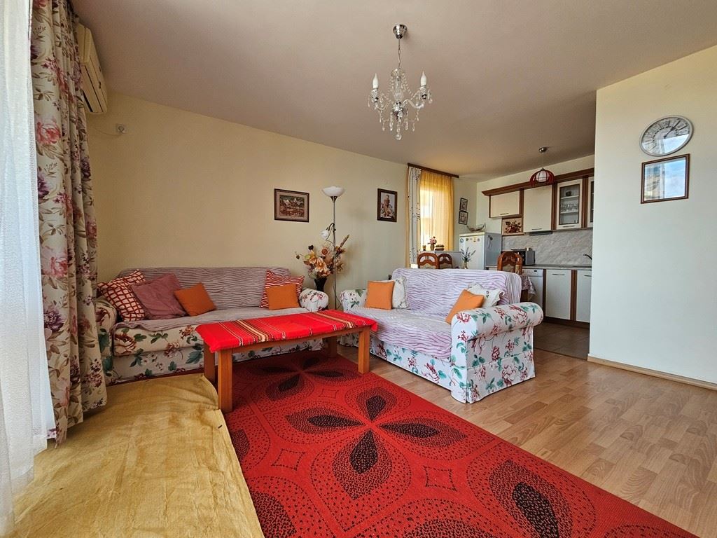 Sveti Vlas, první řada u moře – panoramatický byt s jednou ložnicí s výhledem na moře z každého pokoje