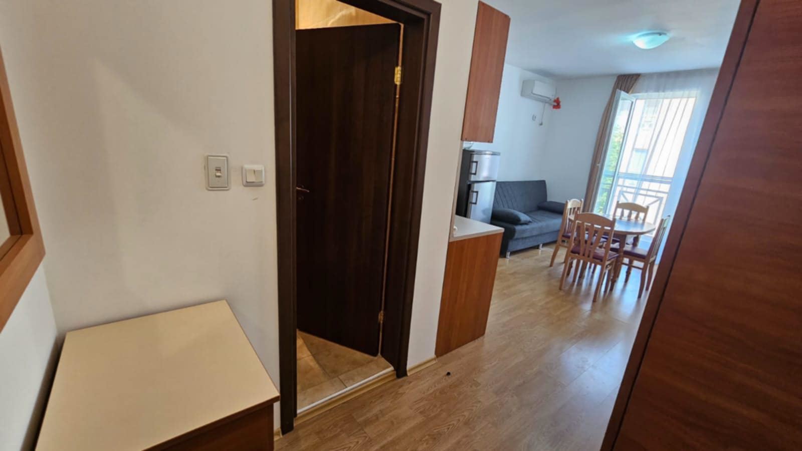 Kompaktní studio v oblasti Slunečného pobřeží – výborná infrastruktura, běžný elektrický tarif a skvělá investice