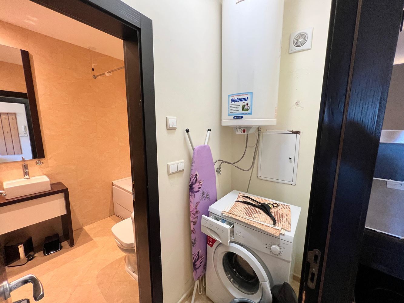Prostorný apartmán se dvěma ložnicemi a výhledem na moře v luxusním komplexu na první linii ve Sveti Vlas