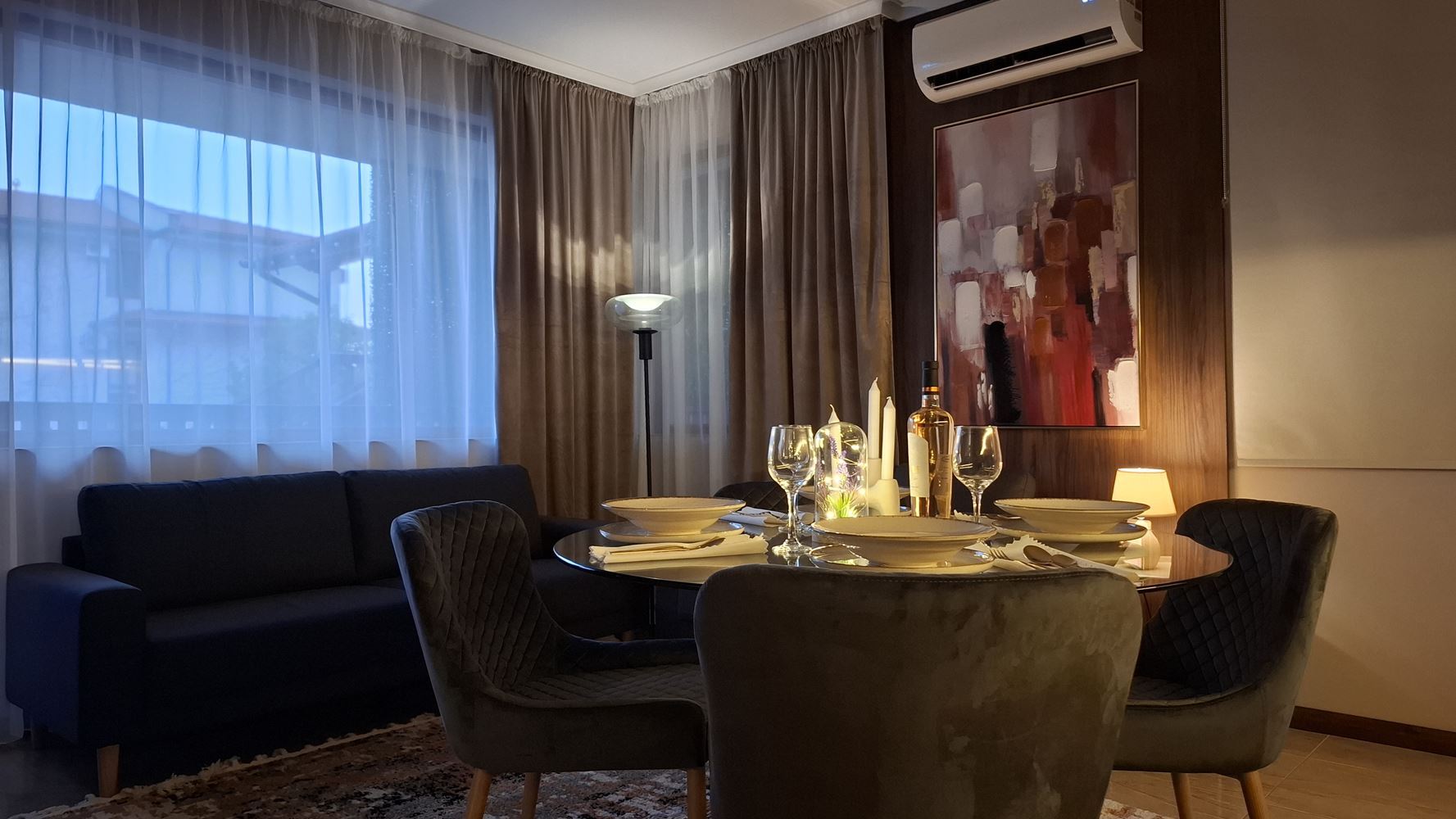 Luxusní apartmán se dvěma ložnicemi v první linii u moře ve Svatém Vlasu – jedinečná mořská atmosféra a prestižní komfort
