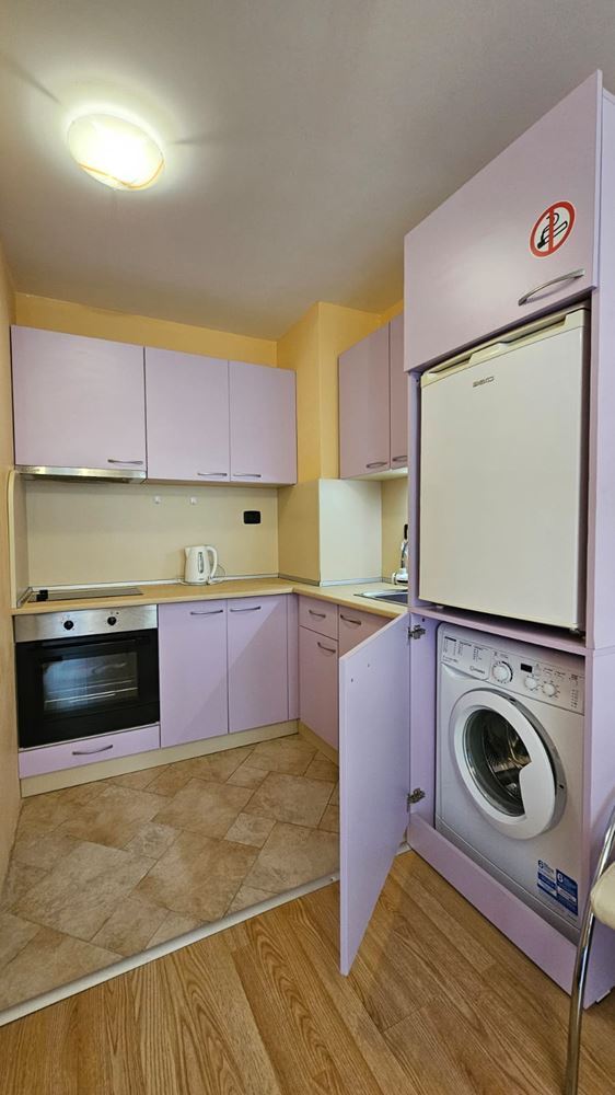 Útulný a stylově zařízený apartmán s jednou ložnicí a částečným výhledem na moře