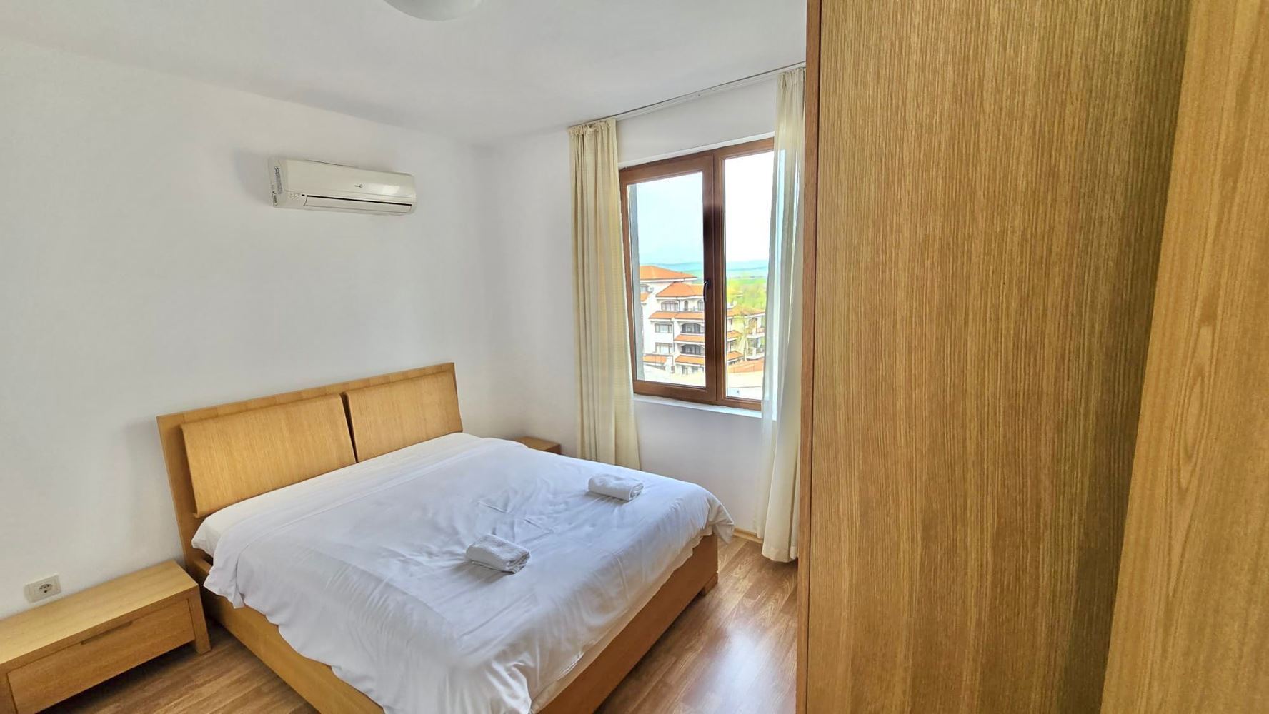 Atraktivní apartmán s jednou ložnicí a výhledem na bazén v Aheloy