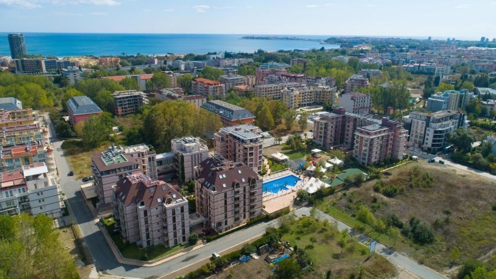 Útulný apartmán s jednou ložnicí na Slunečném pobřeží – ideální nemovitost pro bydlení, dovolenou i bezpečnou investici