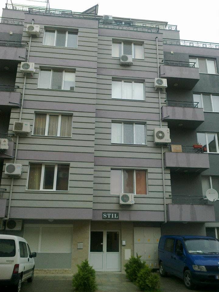 Zařízený dvoupokojový apartmán v centrální části Slunečného pobřeží – výborná lokalita a investiční potenciál
