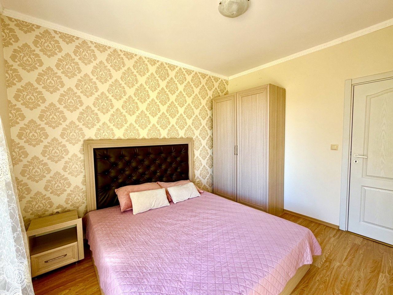 Apartmán s jednou ložnicí v Ravdě – pohodlí, klid a moře jen pár kroků od domova