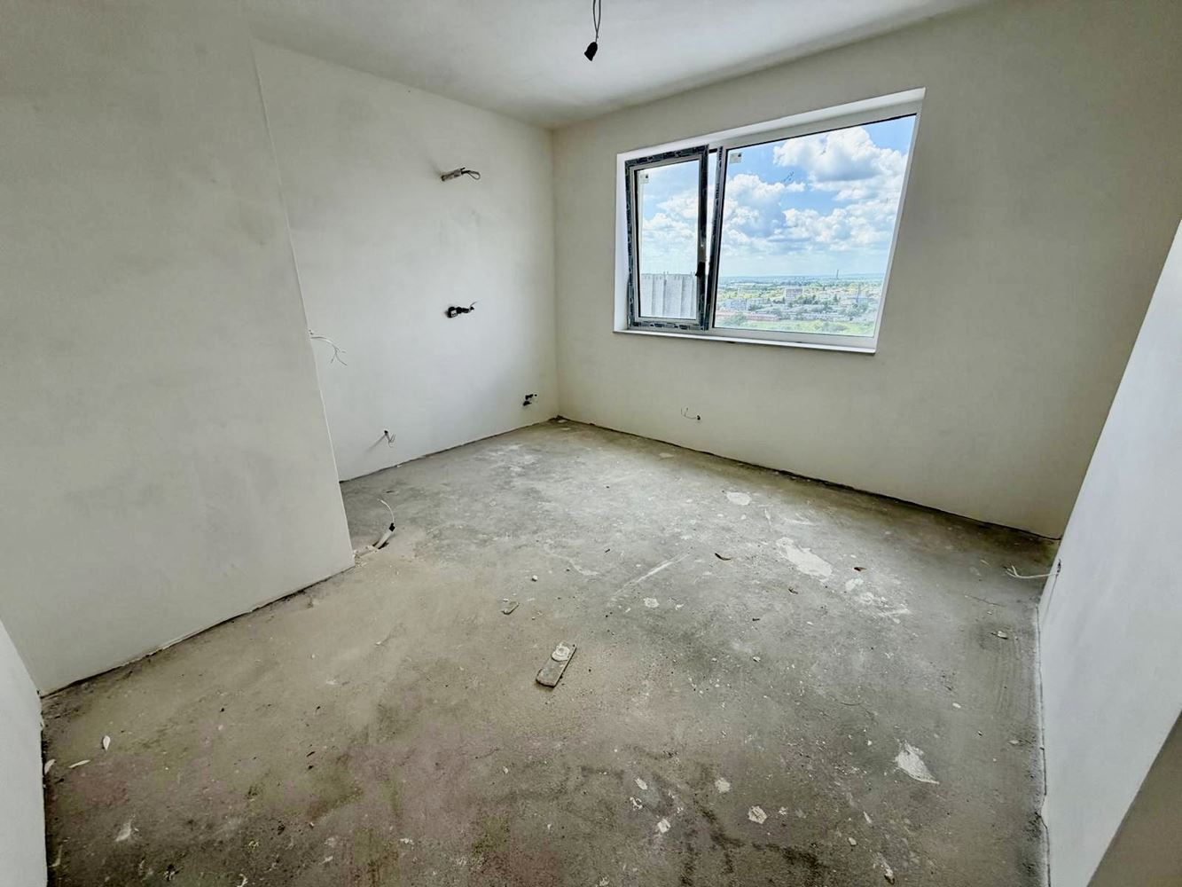 Moderní apartmán se dvěma ložnicemi a výhledem na jezero v Burgasu. S parkovacím místem!