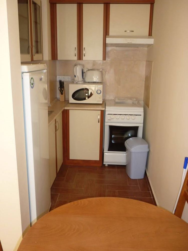 Plně zařízený apartmán s jednou ložnicí přímo u pláže s výhledem na moře v Elenite