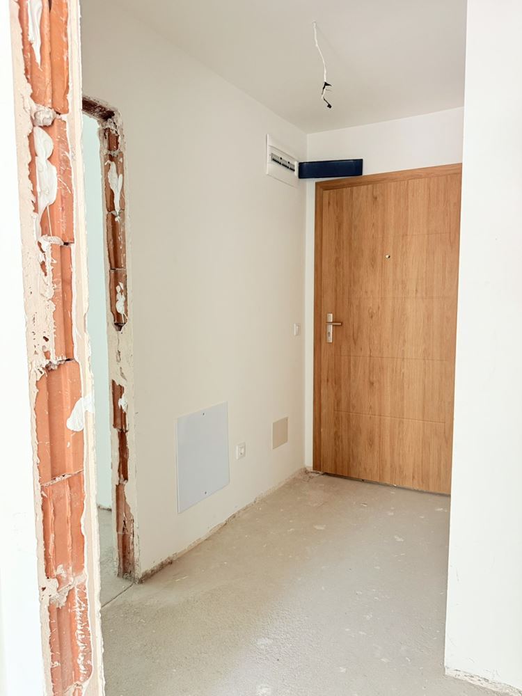 Prostorný dvoupokojový apartmán v nové budově s Aktem 16 v Burgasu – komfort, prostor a skvělá lokalita