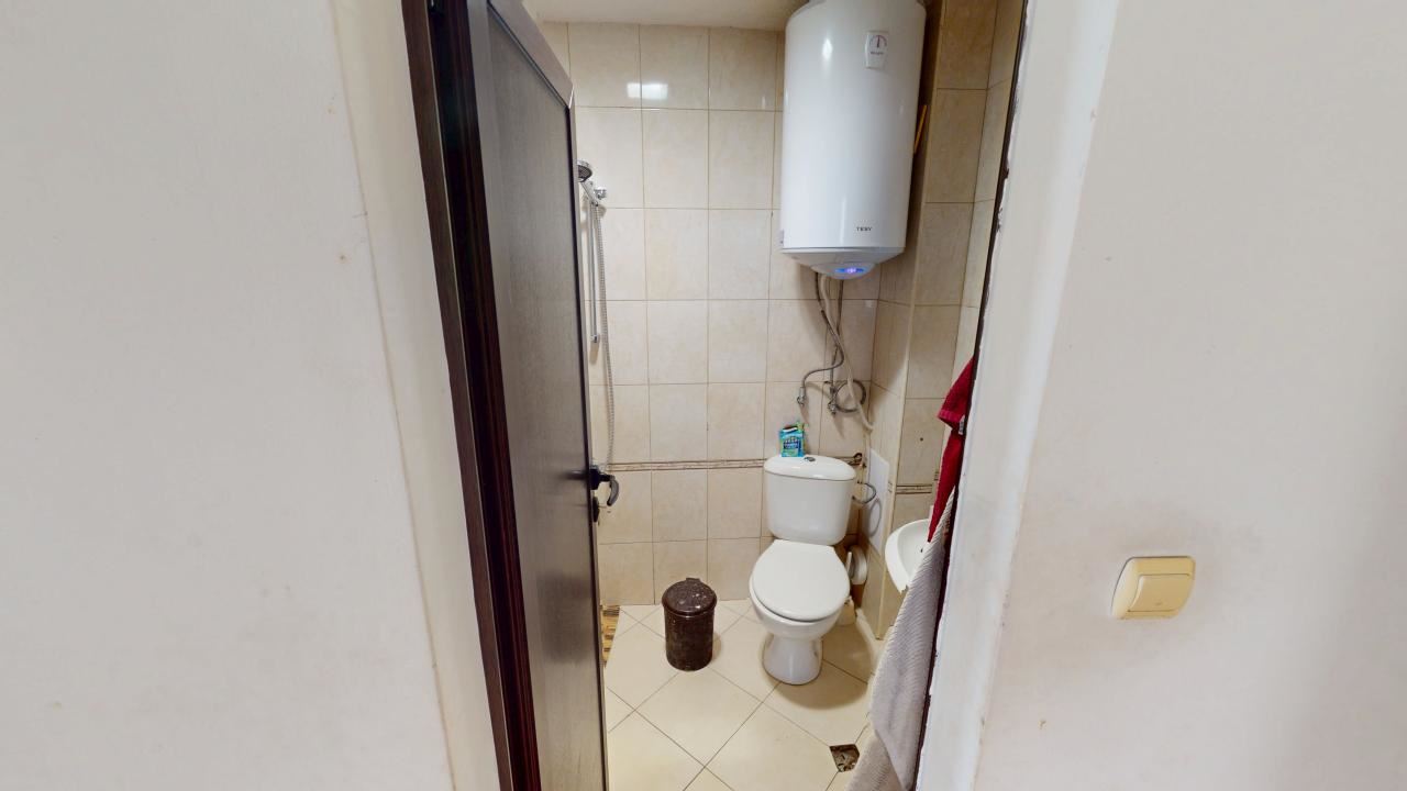 Krásný apartmán se dvěma ložnicemi a terasou ve Slunečném pobřeží