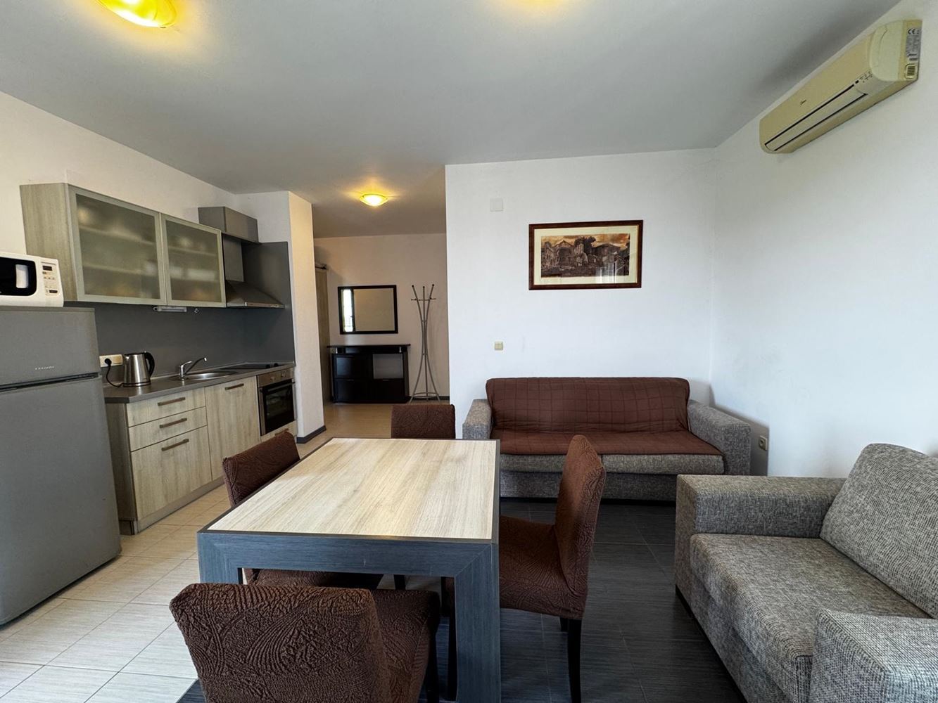 Apartmán s výhledem na moře v Černomorci – komfort, luxusní komplex a dokonalá prázdninová atmosféra