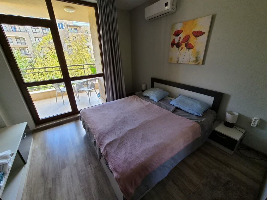 Apartmán ve Sveti Vlas 300 m od pláže – skvělá lokalita, luxusní komplex se středomořskou atmosférou