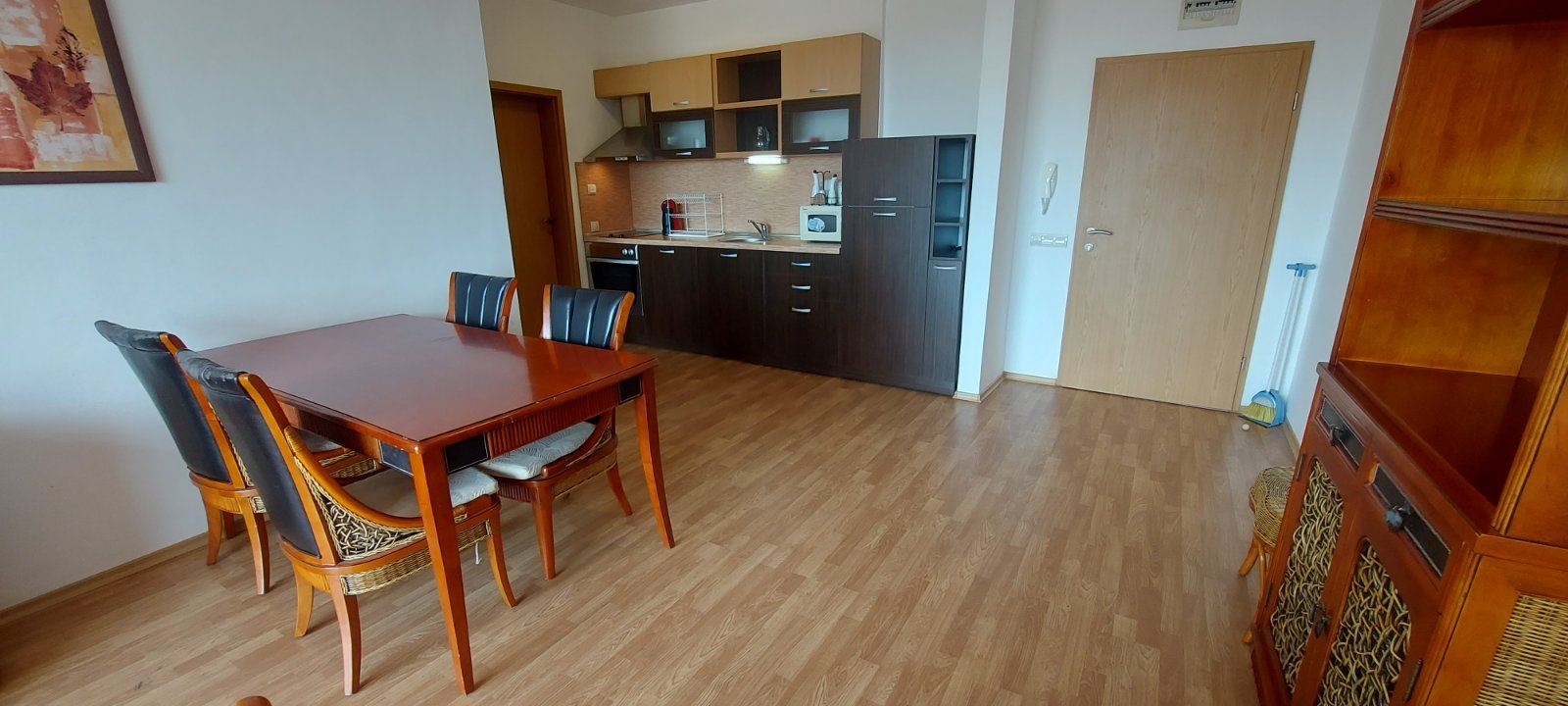 2+kk apartmán s panoramatickým výhledem na moře v Aheloy – komfort, prostor a klid