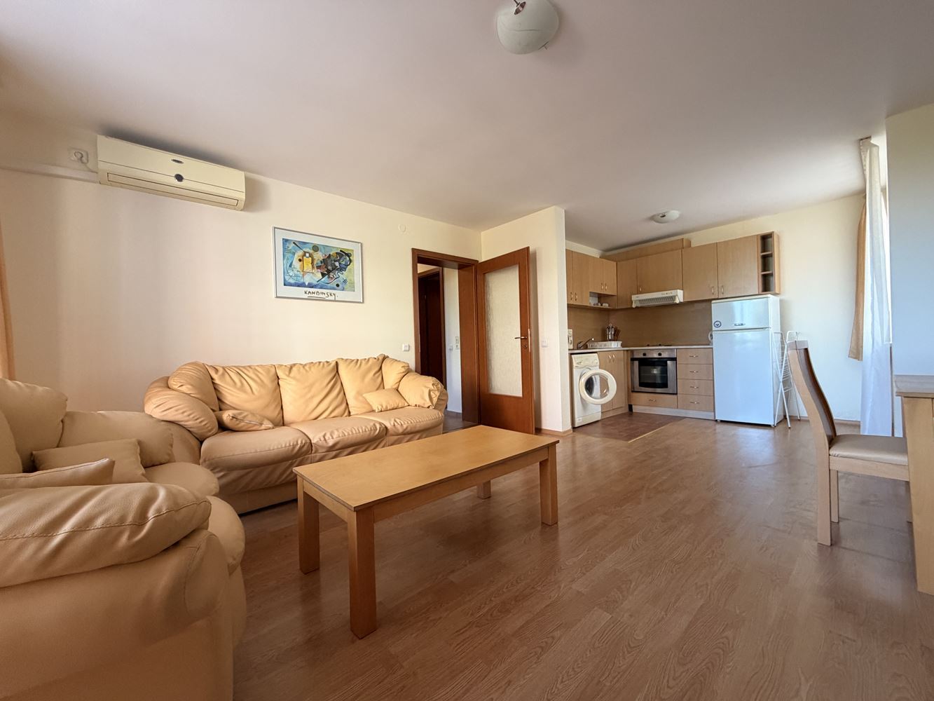 Absolutně první linie v Sveti Vlas! Prostorný apartmán s jednou ložnicí a nádherným výhledem na moře