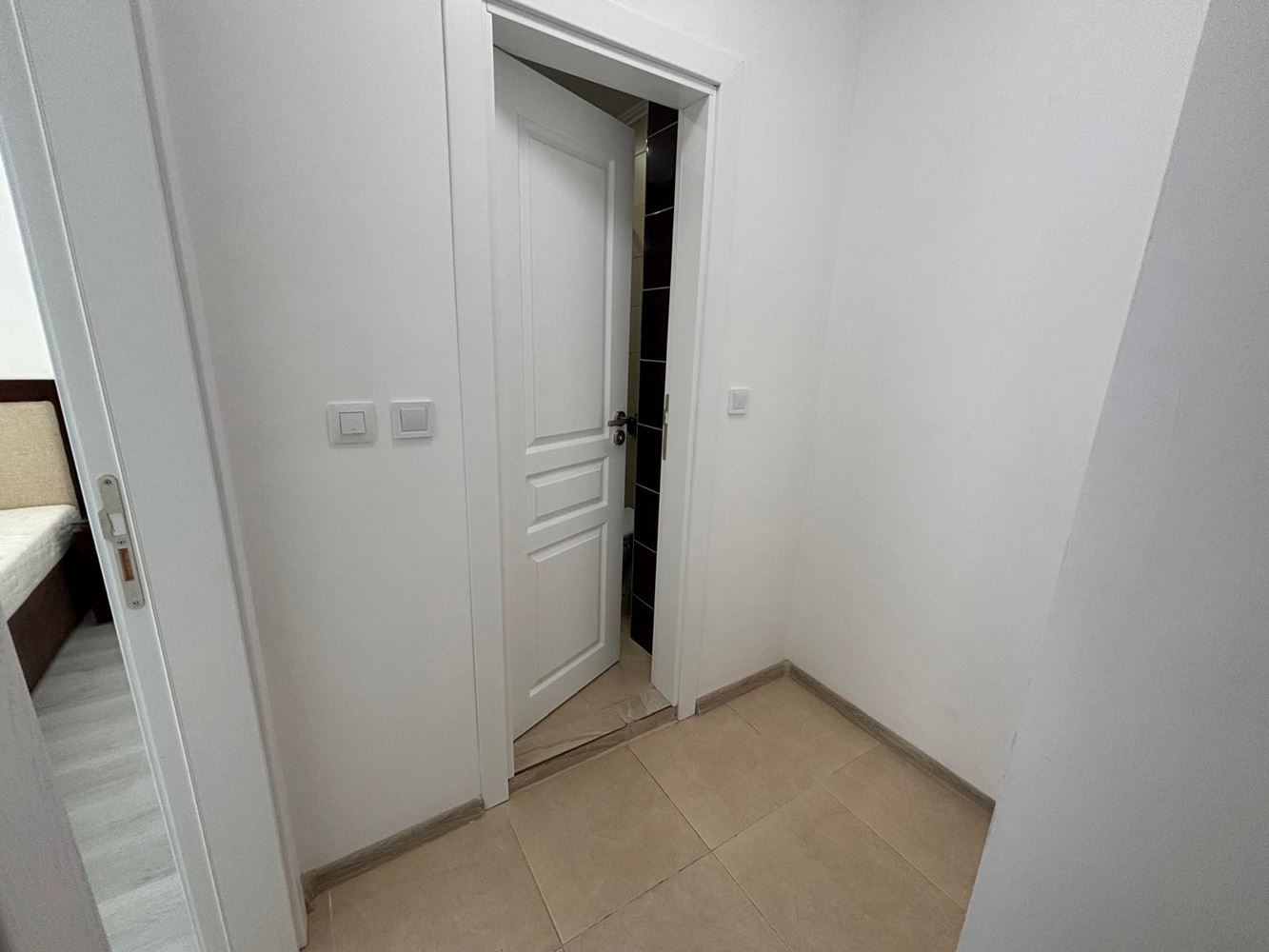 Útulný apartmán s jednou ložnicí v Ravdě – jen 200 m od moře, bez poplatku za údržbu