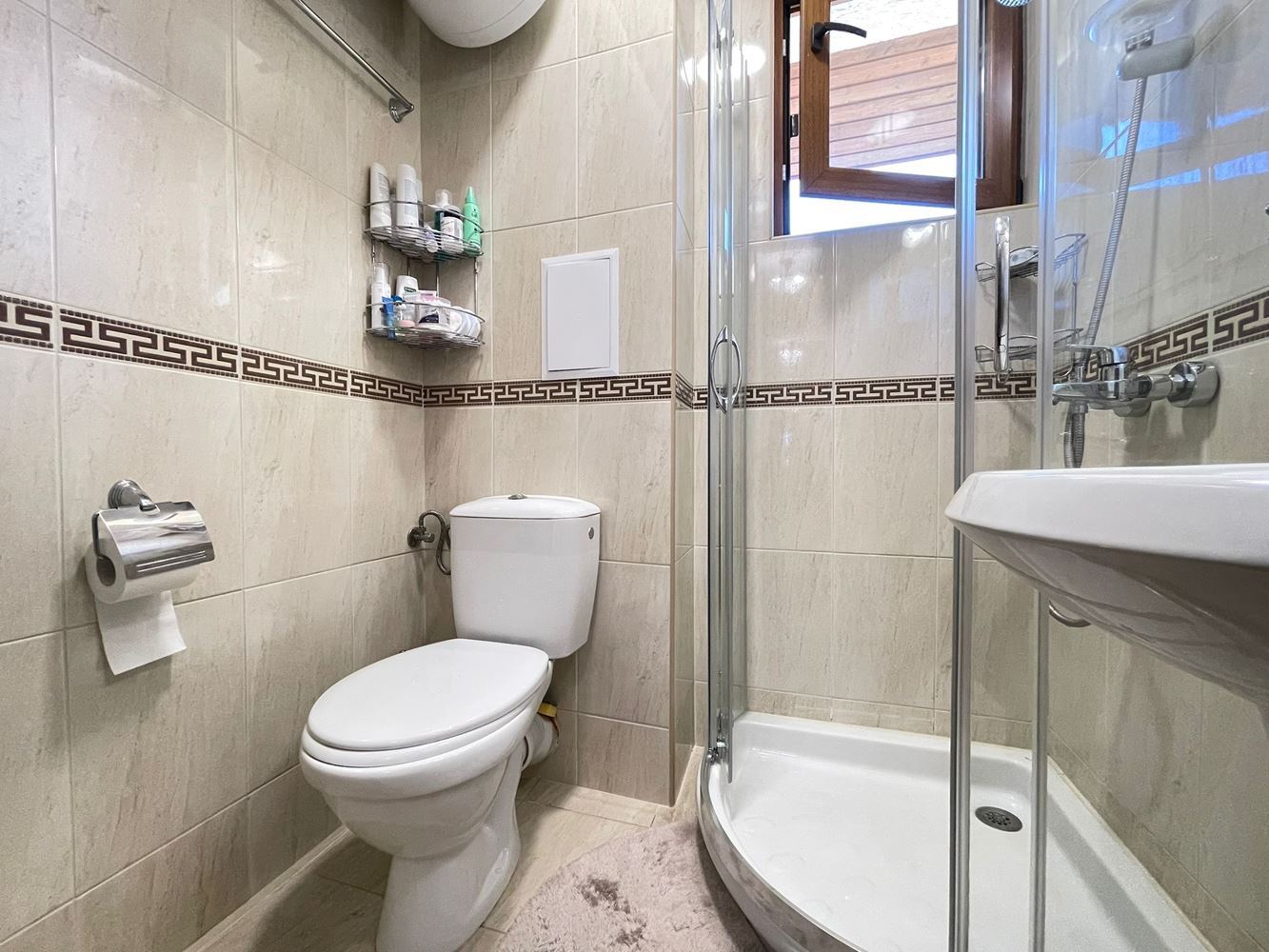 Panoramatický apartmán se třemi ložnicemi jen pár kroků od moře a jachtařského přístavu ve Sveti Vlas