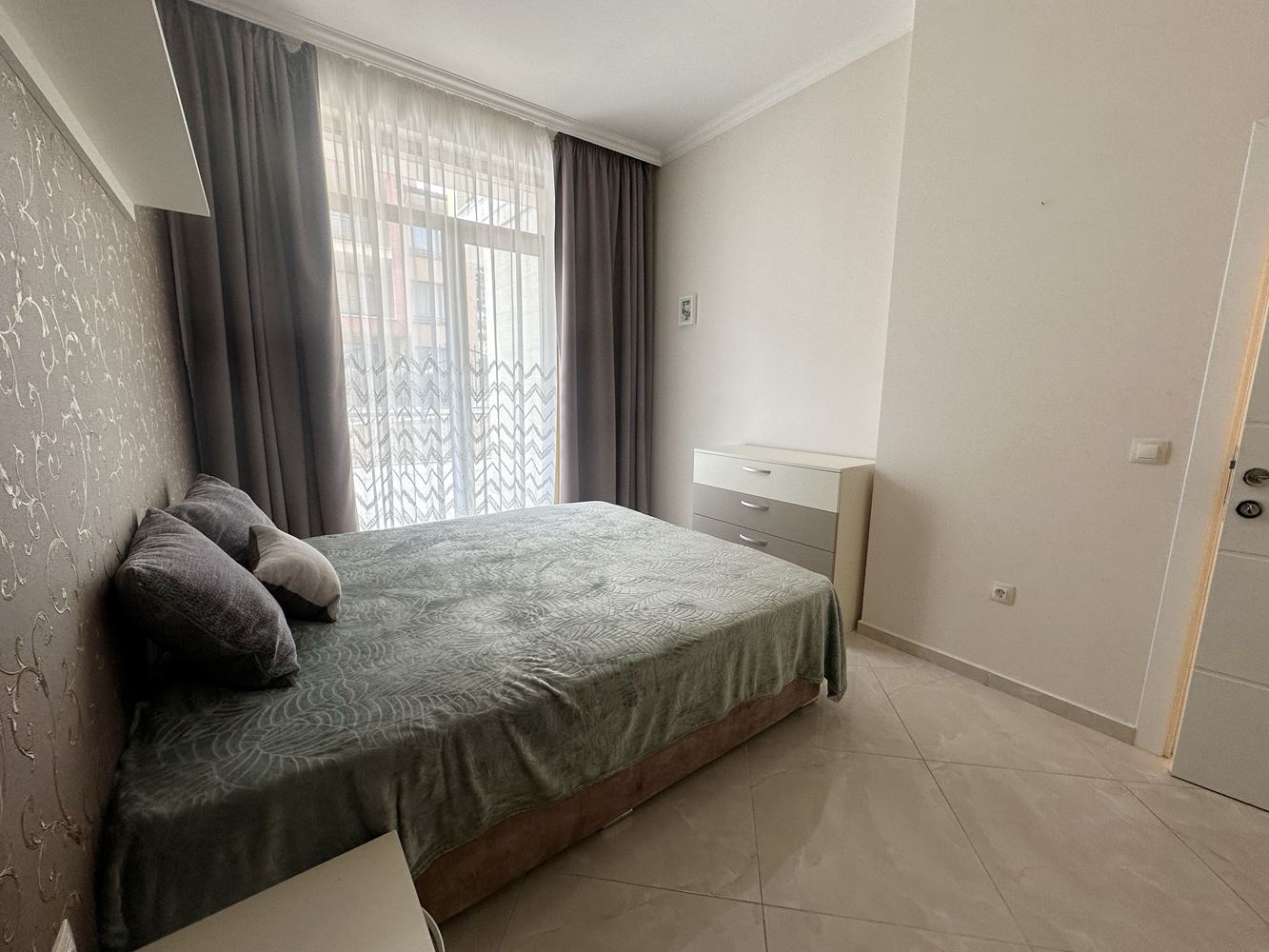 Apartmán s jednou ložnicí ve Svatém Vlasu – mořský komfort, SPA vybavení a celoroční luxus v prestižním komplexu