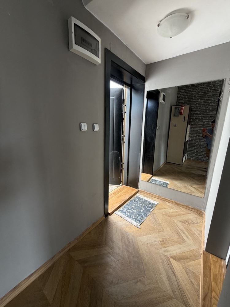 Útulný apartmán s jednou ložnicí a výhledem na moře ve Svatém Vlasu – klid, komfort a skvělá investice