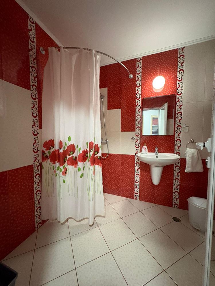 Dvouložnicový apartmán v Pomorie – výborná lokalita 400 m od moře a centra