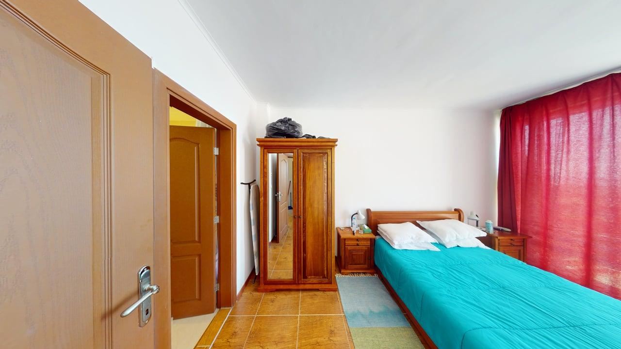 Prostorný apartmán s jednou ložnicí a výhledem na moře v oblasti Slunečného pobřeží