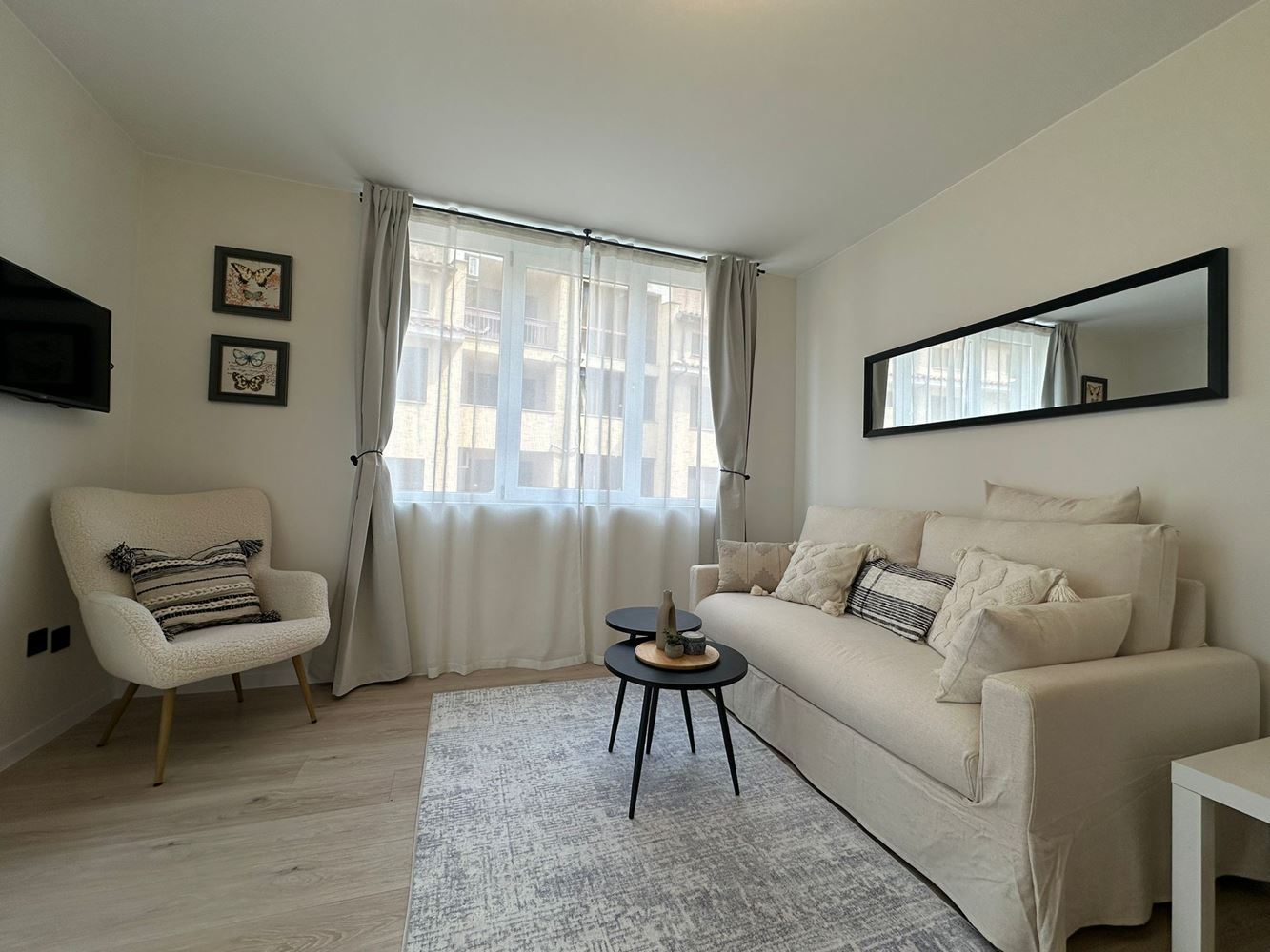 Luxusně zařízený apartmán s jednou ložnicí bez poplatku za údržbu na Slunečném pobřeží